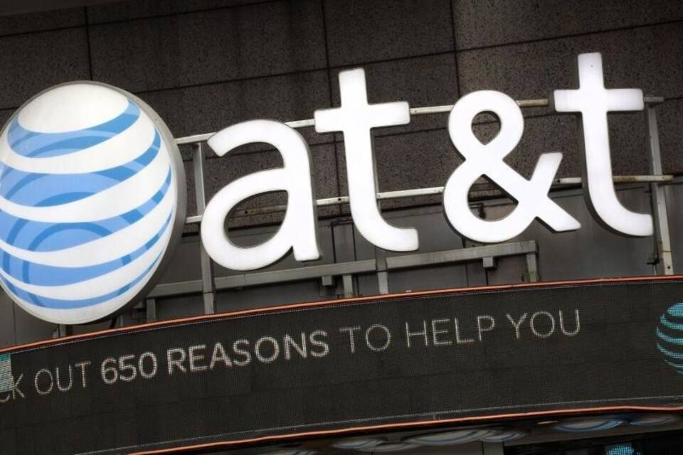 AT&T AT&T