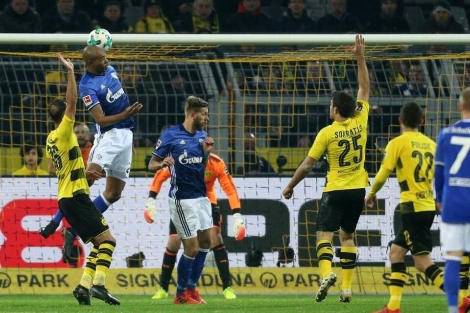 Borussia Dortmund - FC Schalke 04 Borussia Dortmund - FC Schalke 04