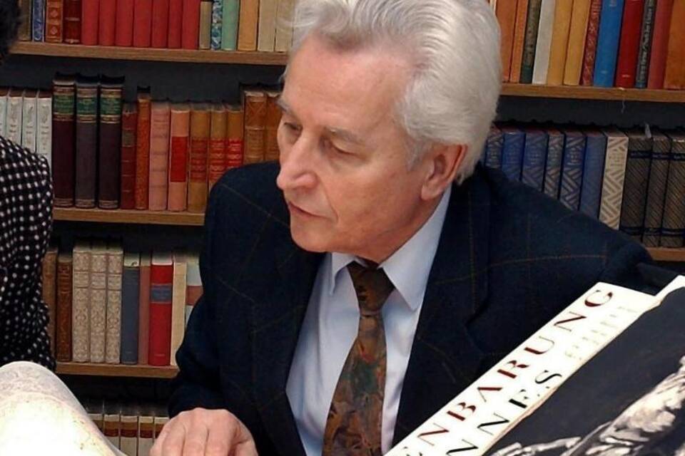 Elmar Faber Elmar Faber