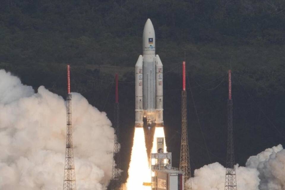 Ariane 5 startet in Kourou