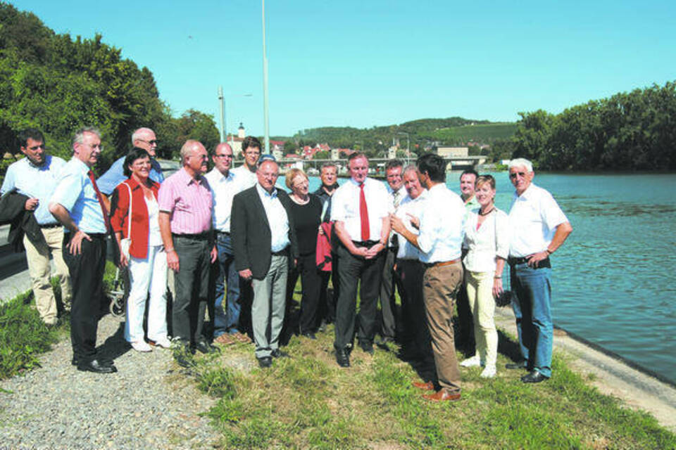 Ein Schiffsmotor ersetzt 130 Lkw-Motoren - Neckartal und Odenwald ...