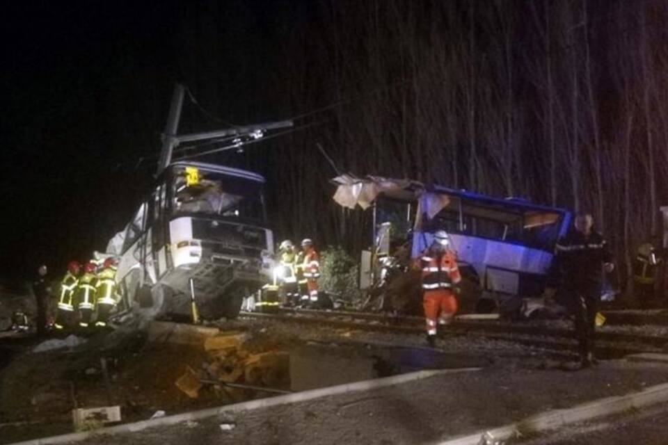 Schulbus-Unfall in Frankreich