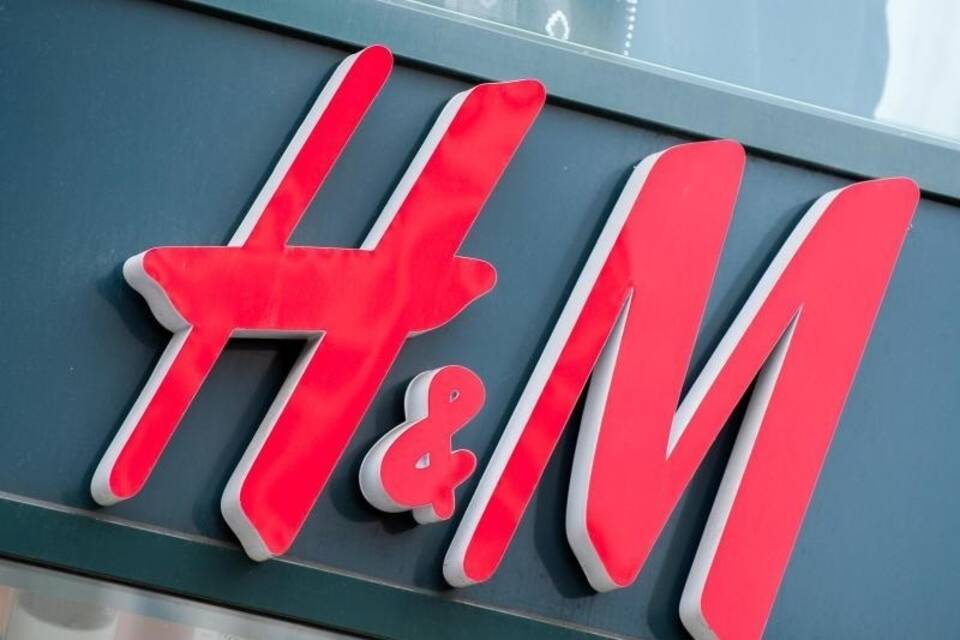 Hennes und Mauritz (H&M)