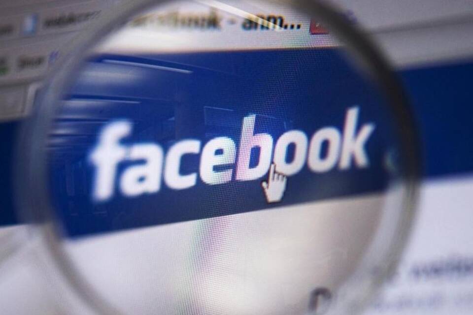 Facebook Facebook