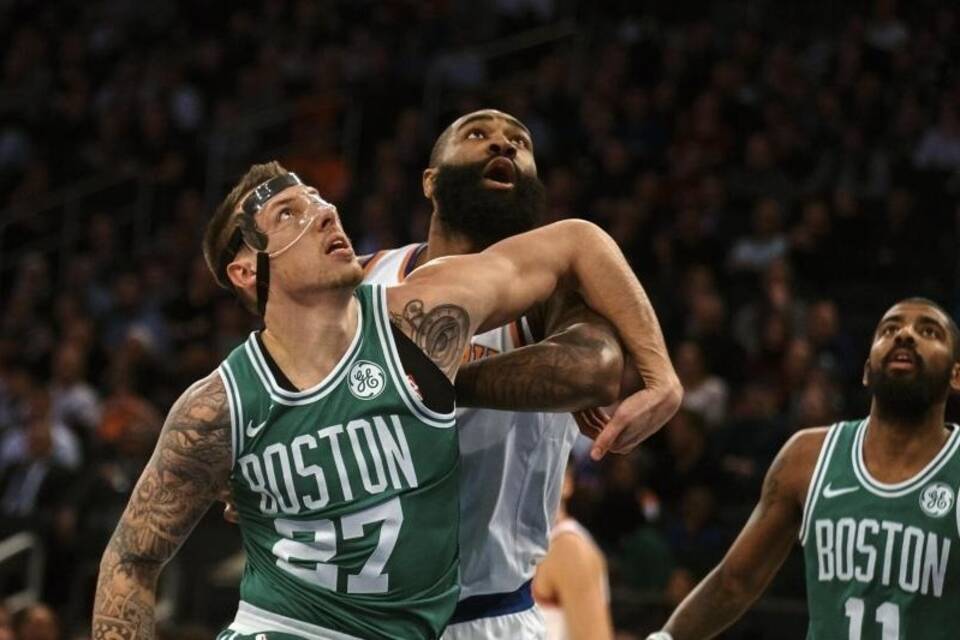 Daniel Theis Daniel Theis