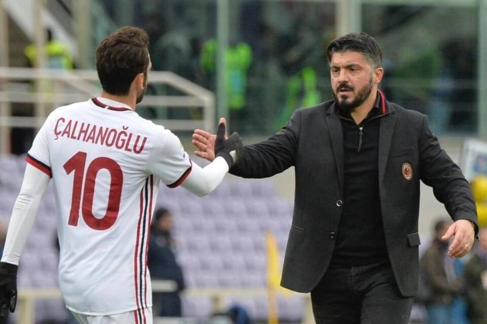 Torschütze Hakan Calhanoglu Torschütze Hakan Calhanoglu