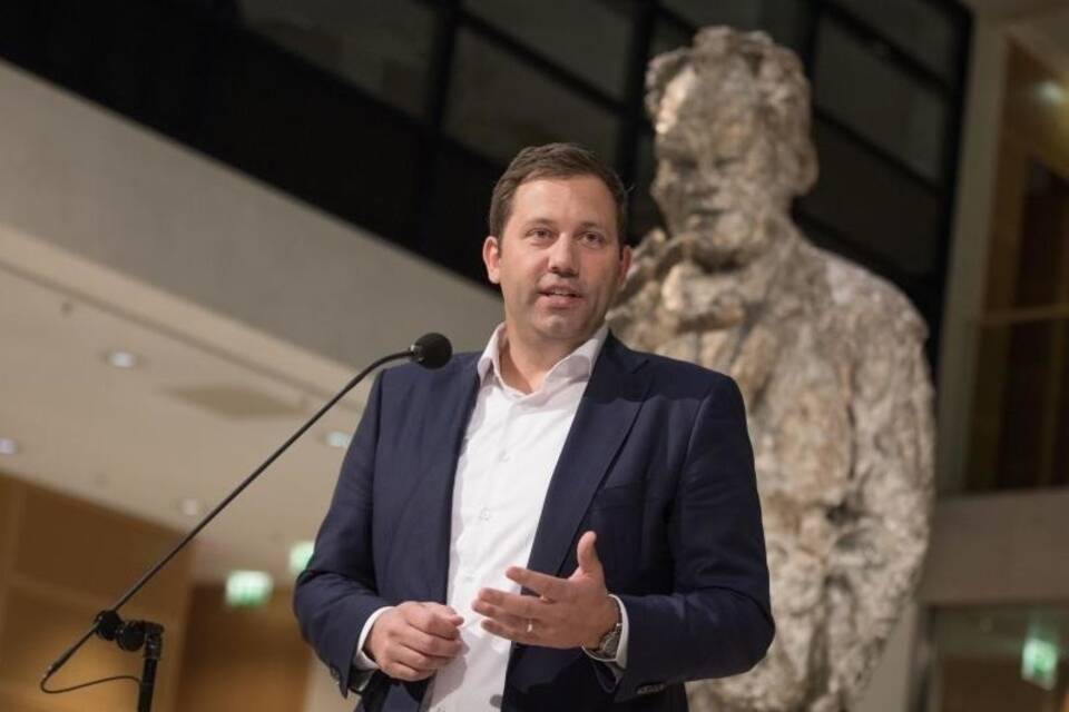 Lars Klingbeil Lars Klingbeil