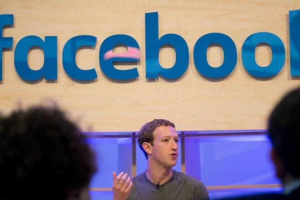 Facebook Facebook