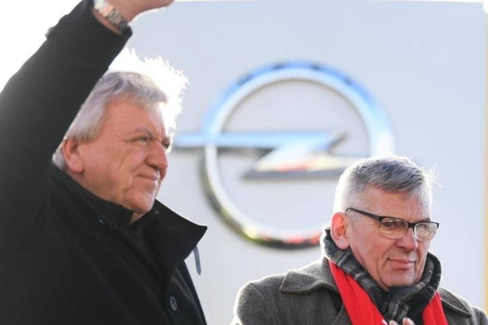 Warnstreik bei Opel in Rüsselsheim Warnstreik bei Opel in Rüsselsheim