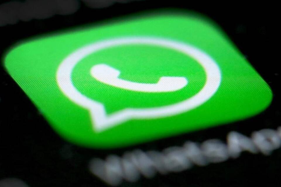 WhatsApp WhatsApp