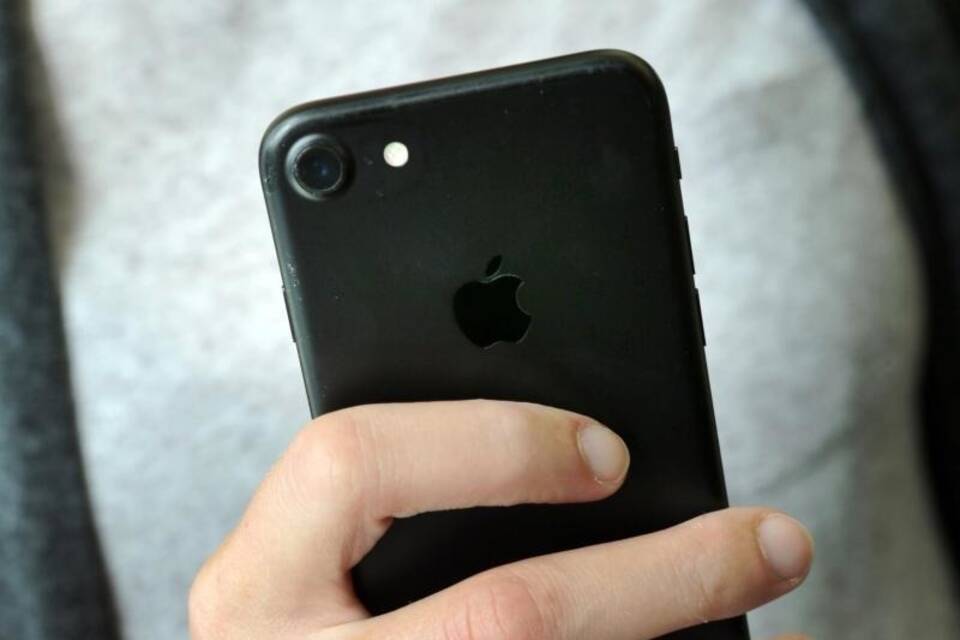 iPhone iPhone