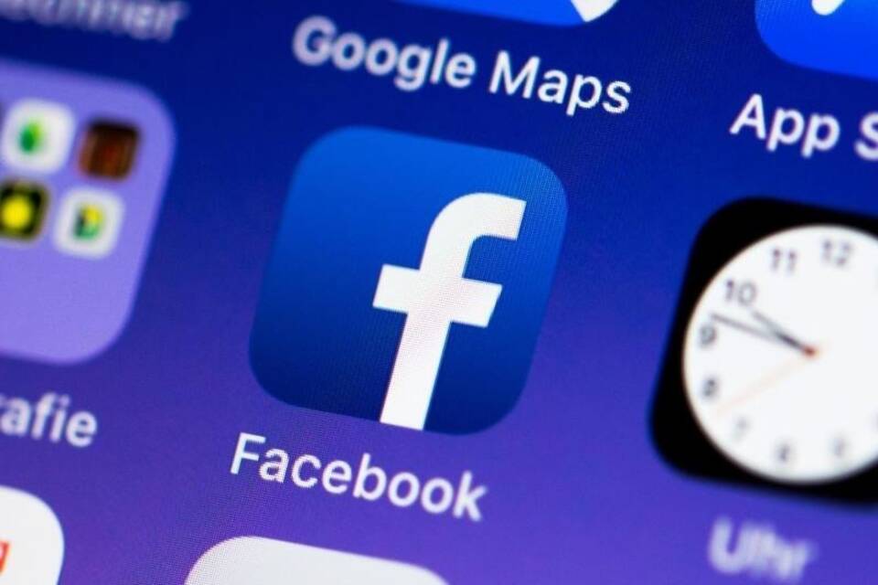Facebook Facebook