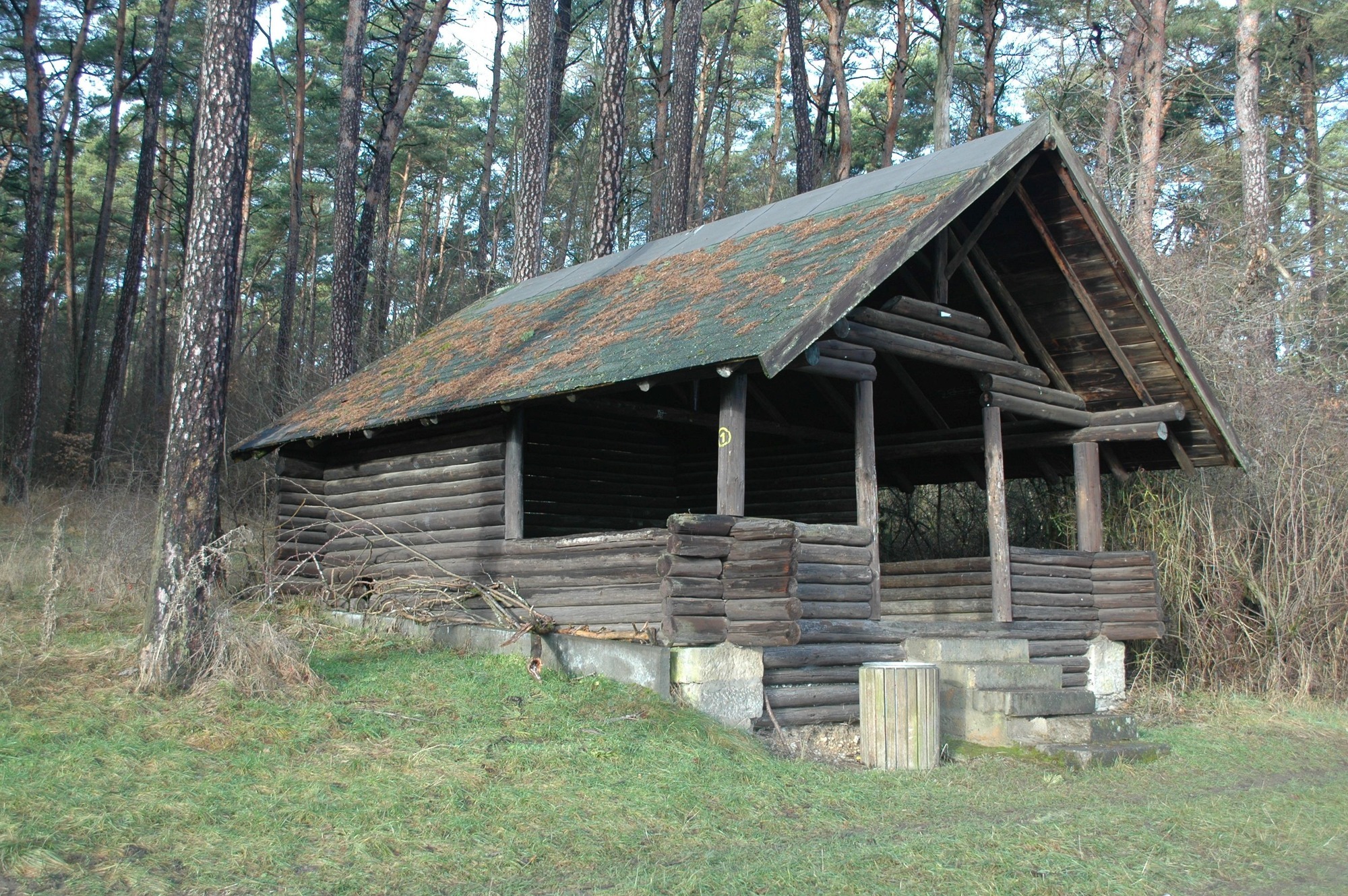 Hardheim: Bei den Waldhütten besteht großer Handlungsbedarf Hardheimer Wolfsgrubenhütte wird Zug um Zug hergerichtet