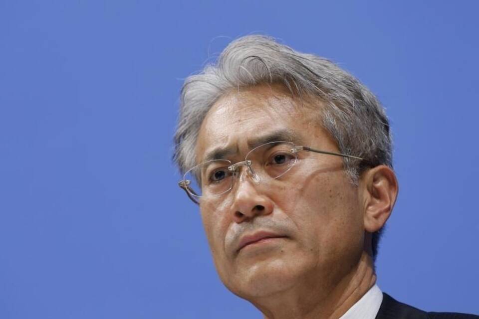 Kenichiro Yoshida Kenichiro Yoshida