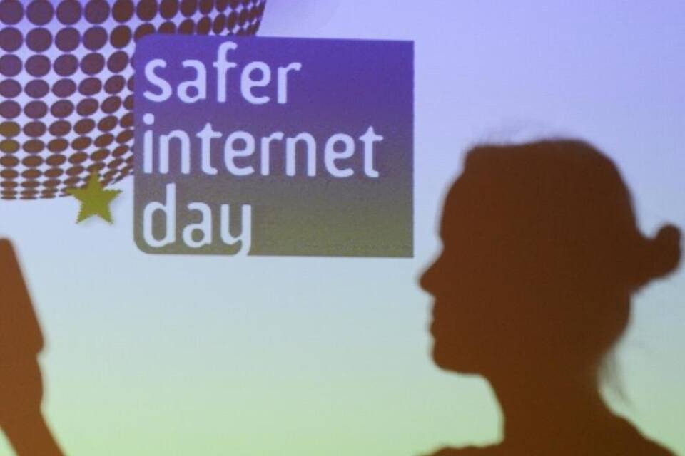 Safer Internet Day Safer Internet Day