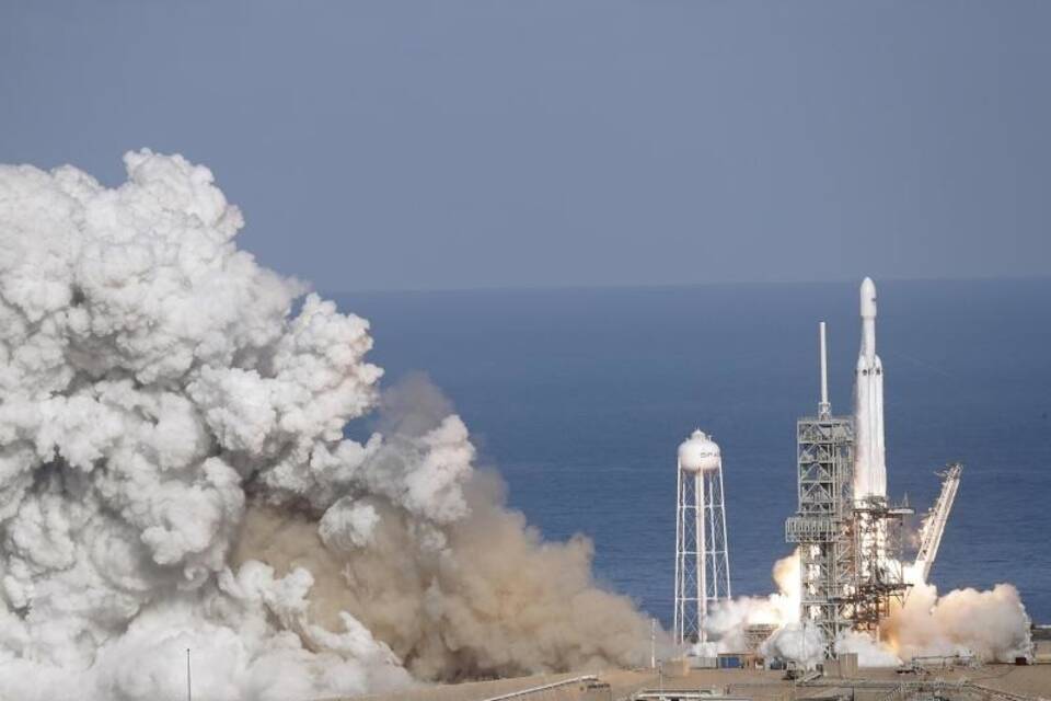 Rakete «Falcon Heavy» Rakete «Falcon Heavy»