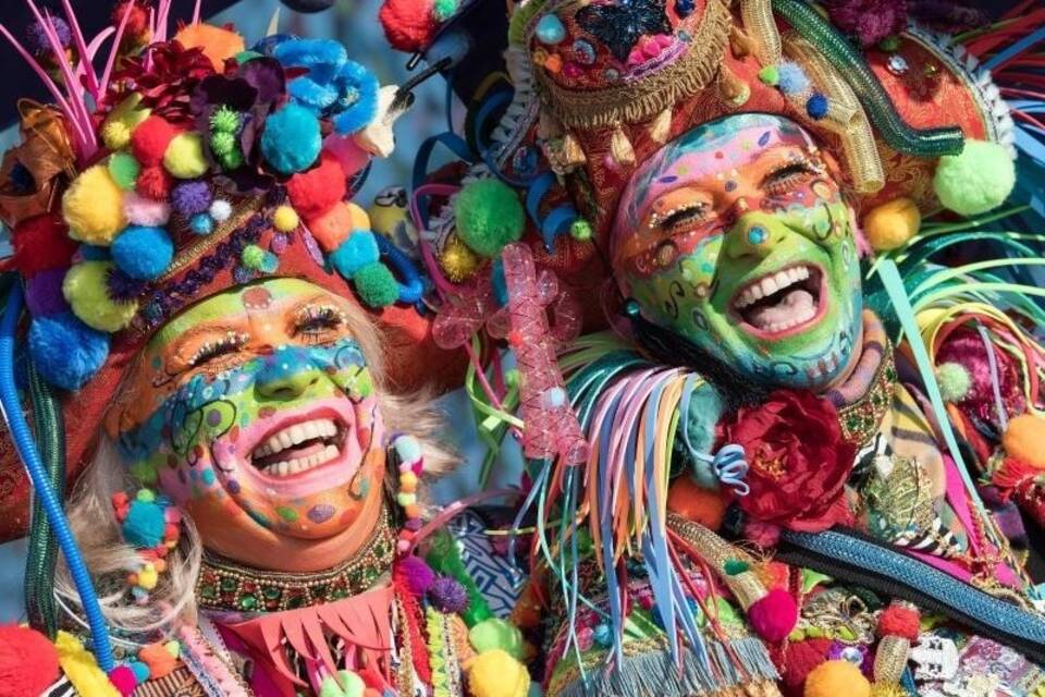 Weiberfastnacht in Düsseldorf