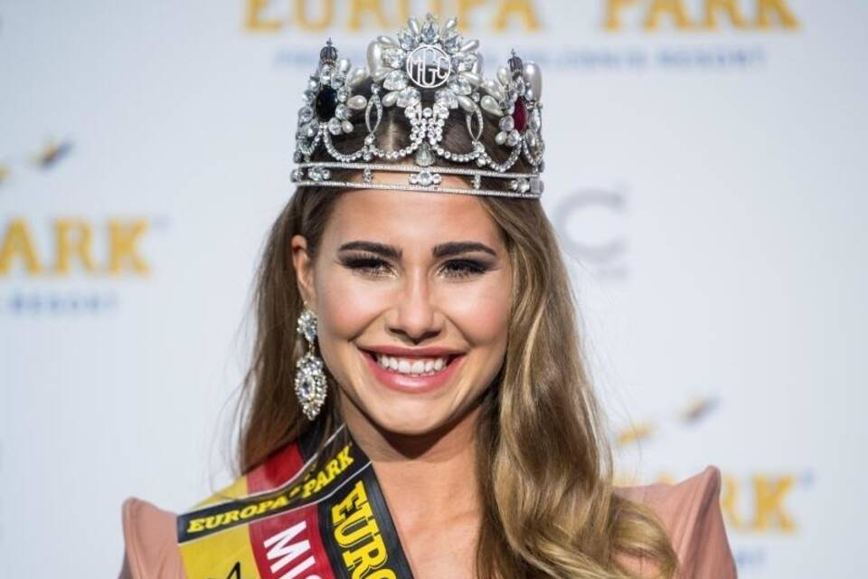 Anahita Rehbein Anahita Rehbein