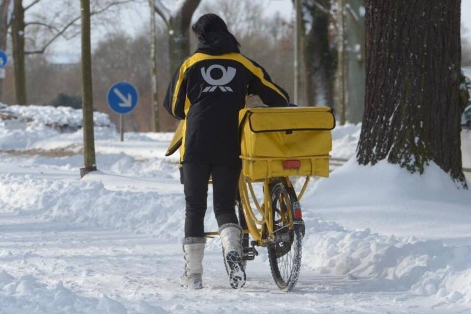 Postzustellerin Postzustellerin
