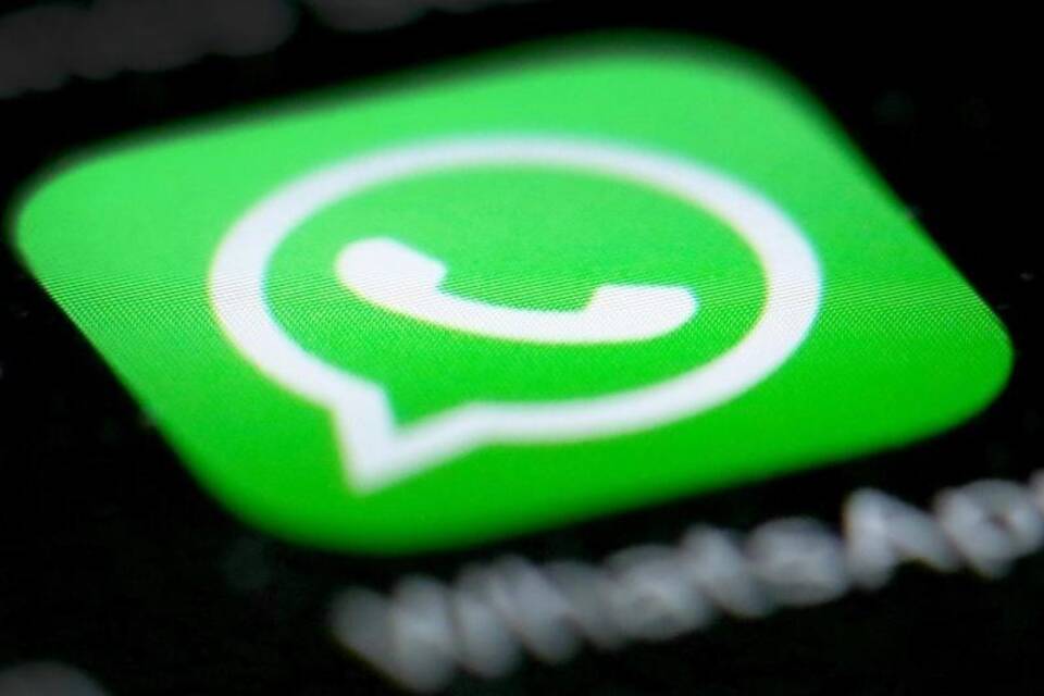 WhatsApp WhatsApp