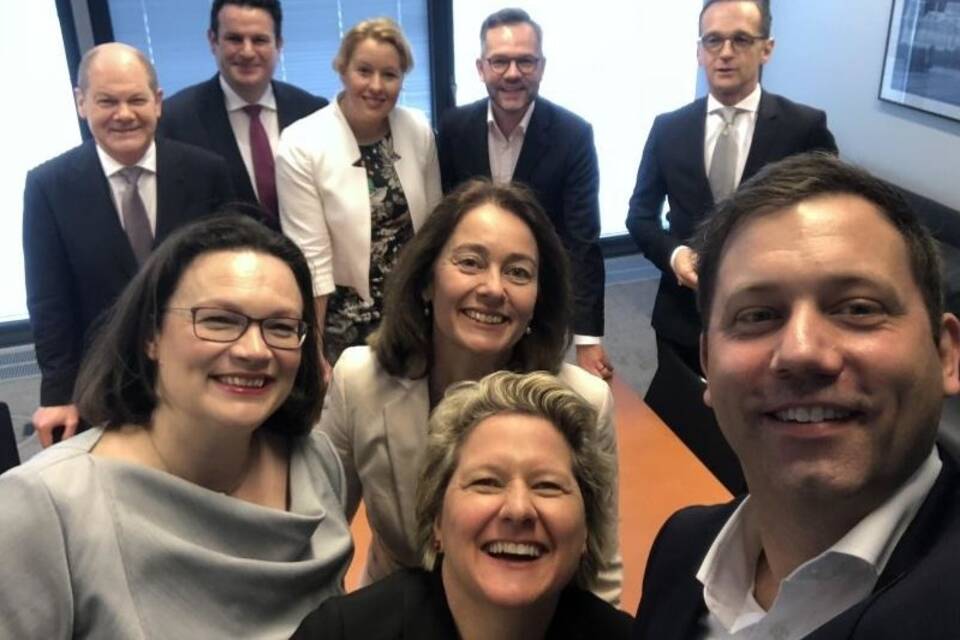 Minister-Selfie Minister-Selfie