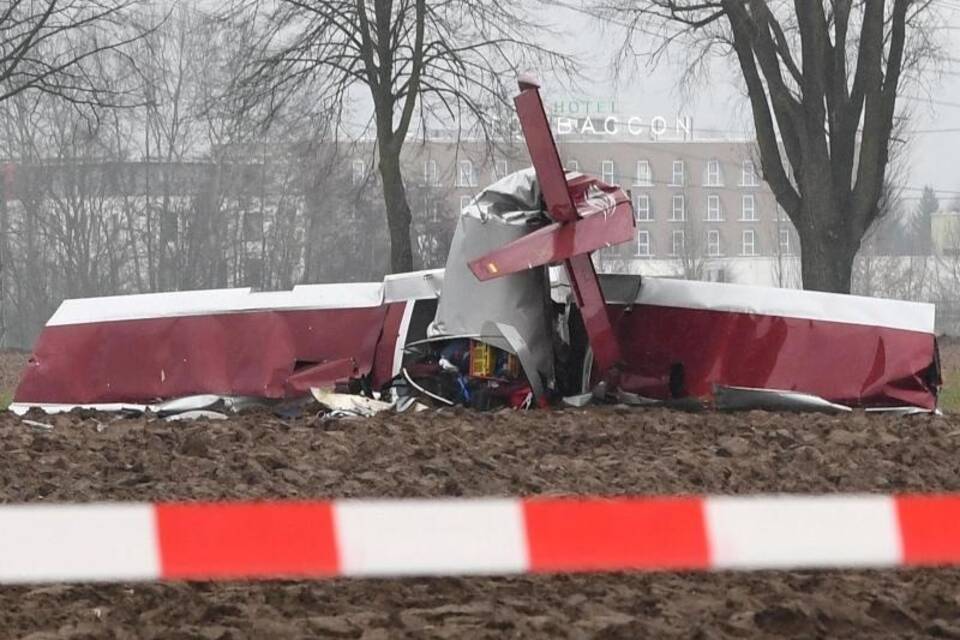 Ultraleichtflugzeug abgestürzt Ultraleichtflugzeug abgestürzt
