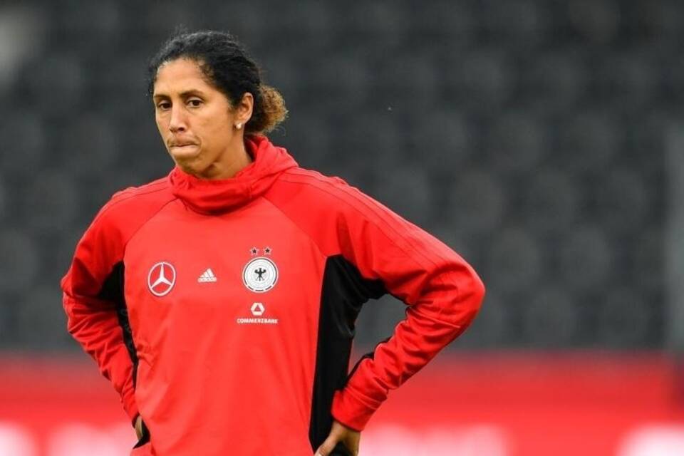 Steffi Jones Steffi Jones