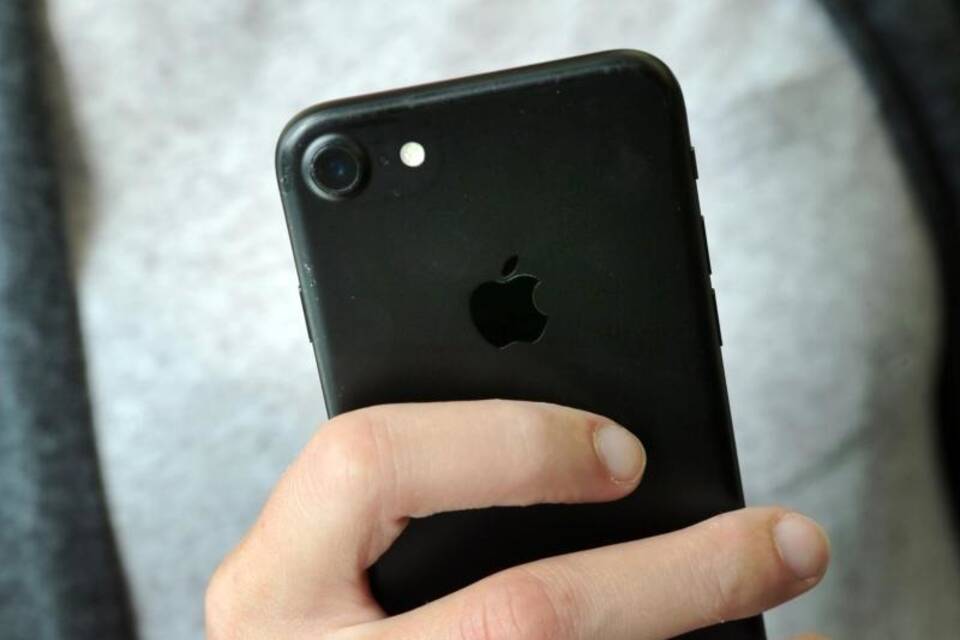 iPhone iPhone