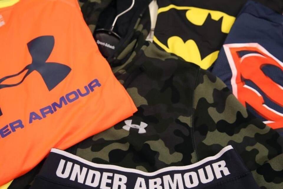 "Under Armour" "Under Armour"