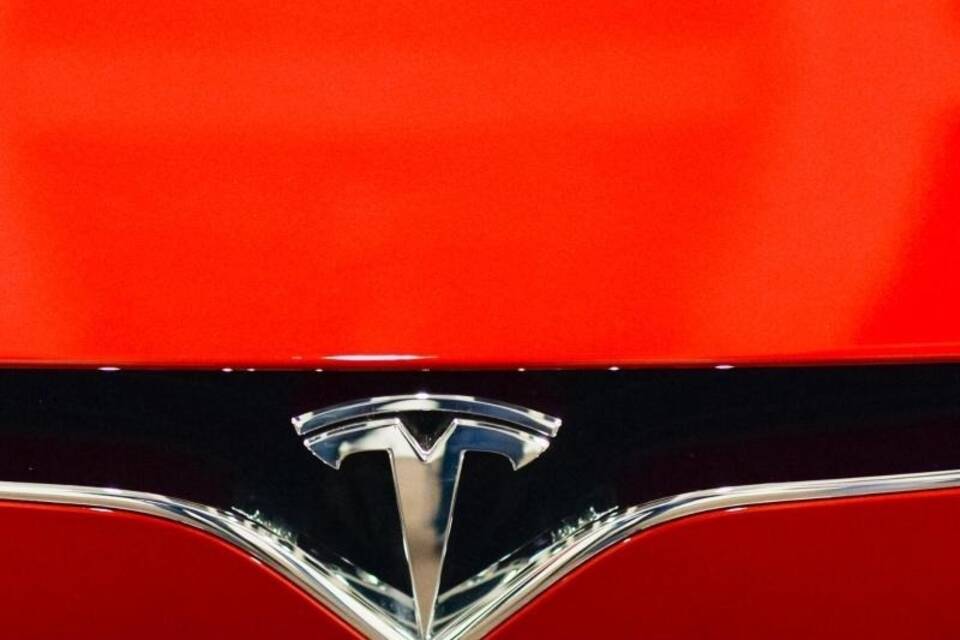 Tesla Tesla