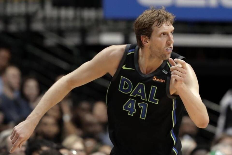 Dirk Nowitzki Dirk Nowitzki