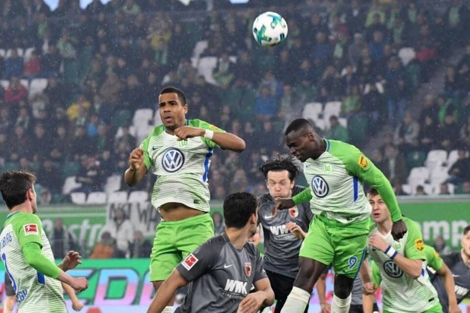 VfL Wolfsburg - FC Augsburg VfL Wolfsburg - FC Augsburg