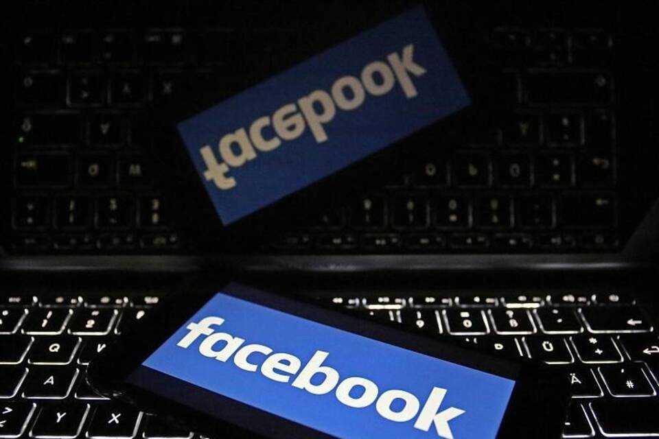 Facebook Facebook