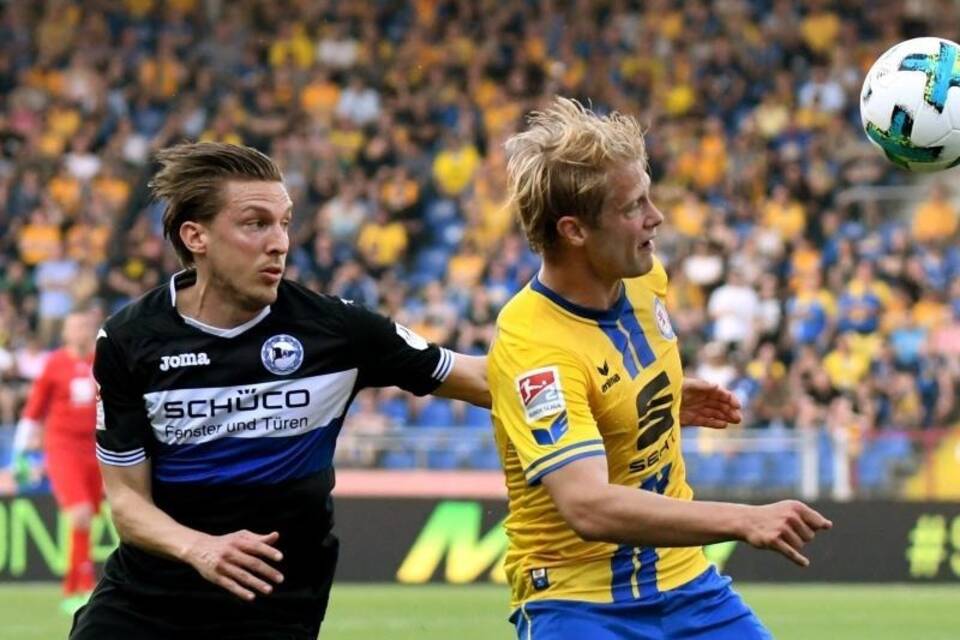 Eintracht Braunschweig - Arminia Bielefeld Eintracht Braunschweig - Arminia Bielefeld
