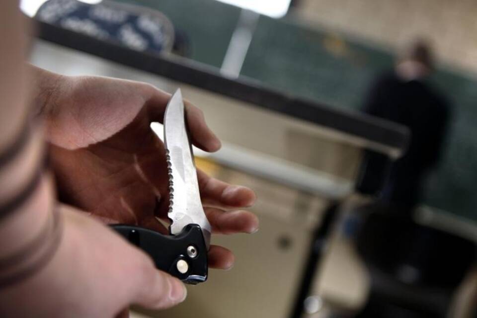 Messer im Unterricht Messer im Unterricht
