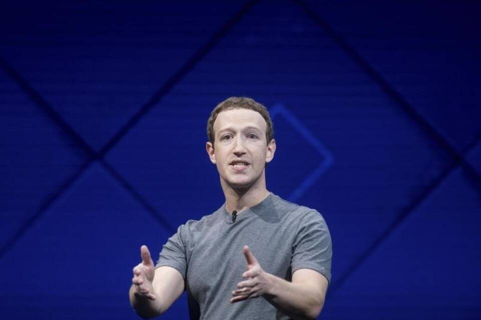 Mark Zuckerberg Mark Zuckerberg