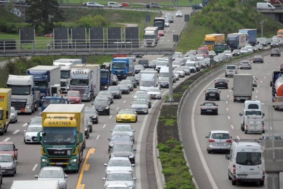 Stau auf der A8 Stau auf der A8