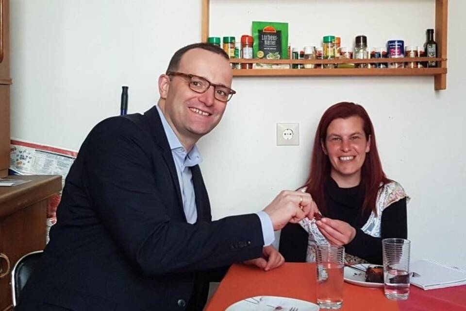 Jens Spahn trifft Sandra Schlensog