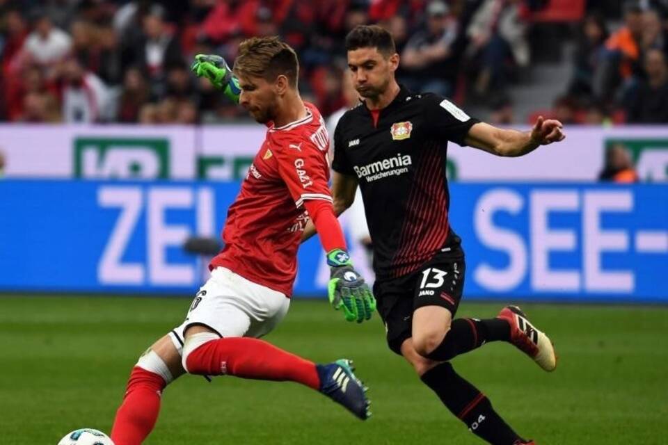 Bayer Leverkusen - VfB Stuttgart Bayer Leverkusen - VfB Stuttgart