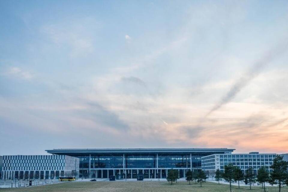 Hauptstadtflughafen BER Hauptstadtflughafen BER