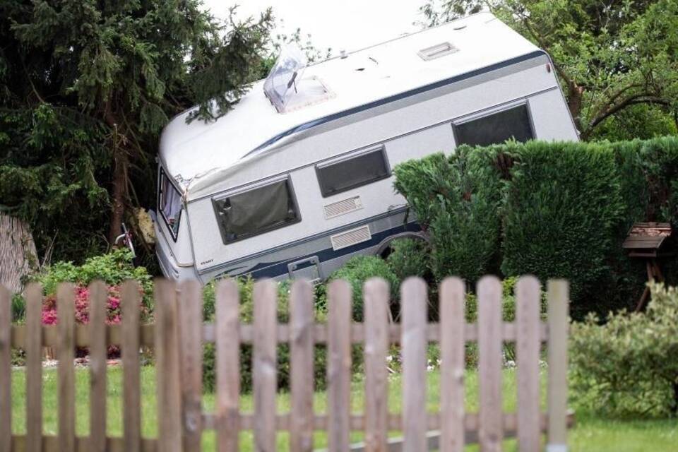 Umgekipper Wohnwagen Umgekipper Wohnwagen
