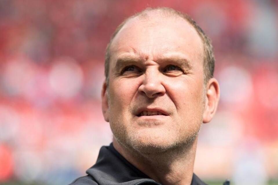 Jörg Schmadkte Jörg Schmadkte
