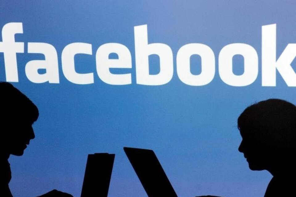 Facebook Facebook