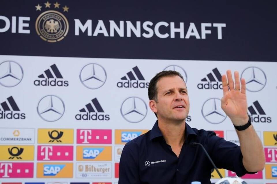 Oliver Bierhoff Oliver Bierhoff