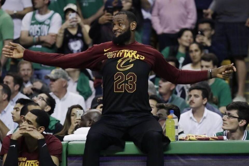 LeBron James LeBron James