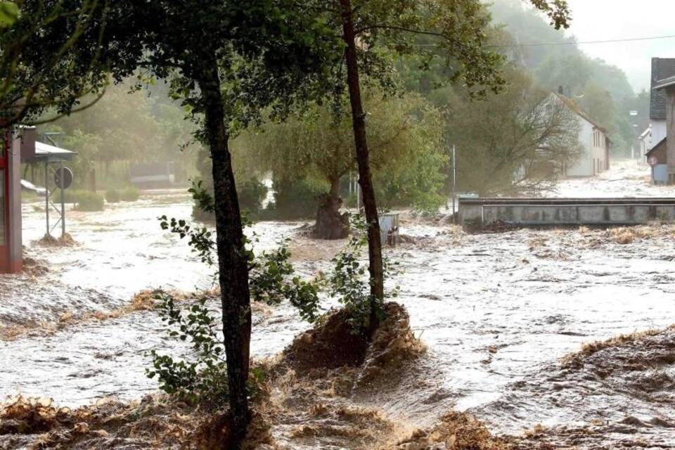 Überflutungen in Fischbach