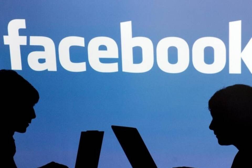 Facebook Facebook