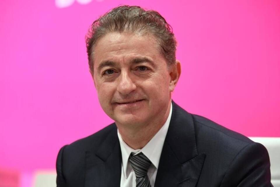 Adel Al-Saleh Adel Al-Saleh