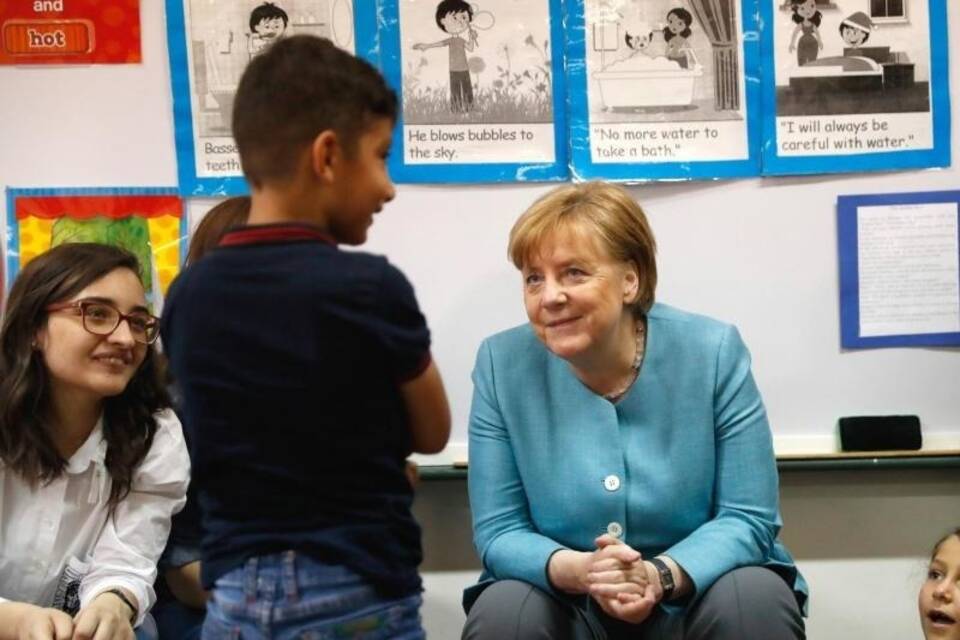 Merkel besucht Schule in Beirut