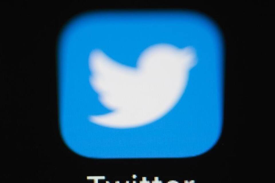 Twitter Twitter